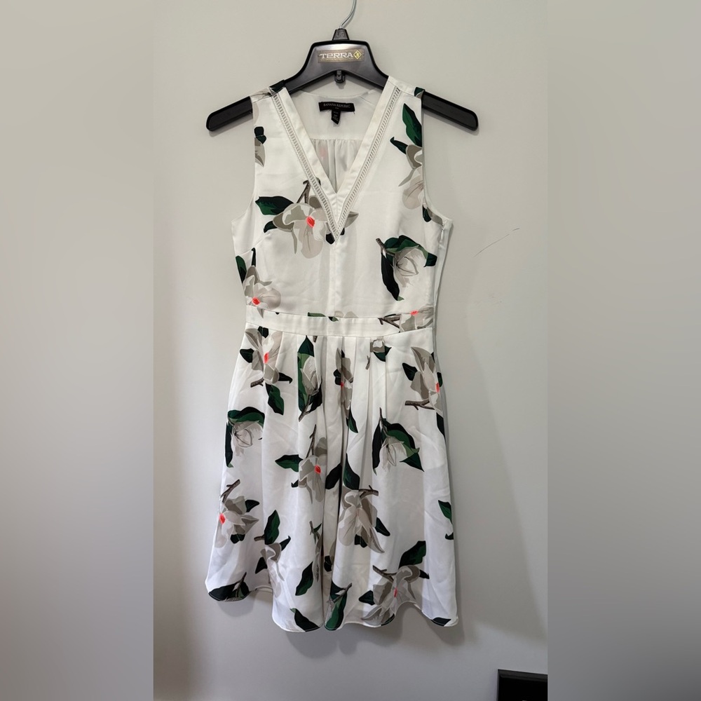 Banana Republic Floral Sleeveless White Dress